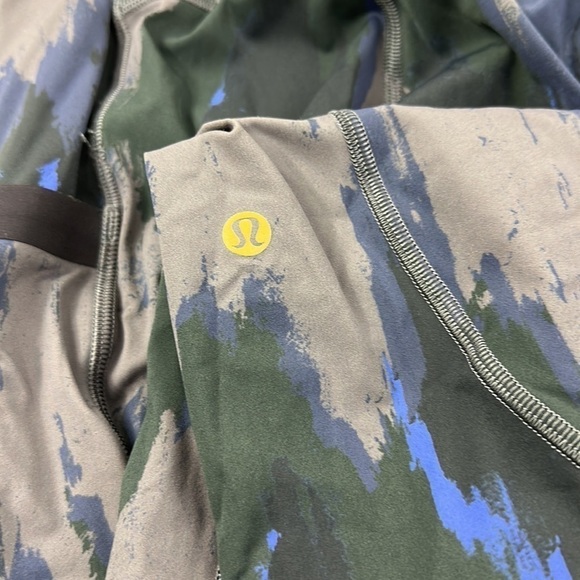 Lululemon Take The Moment Tight 25" *lululemon x Robert Geller Washed Camo Small - Picture 6 of 7
